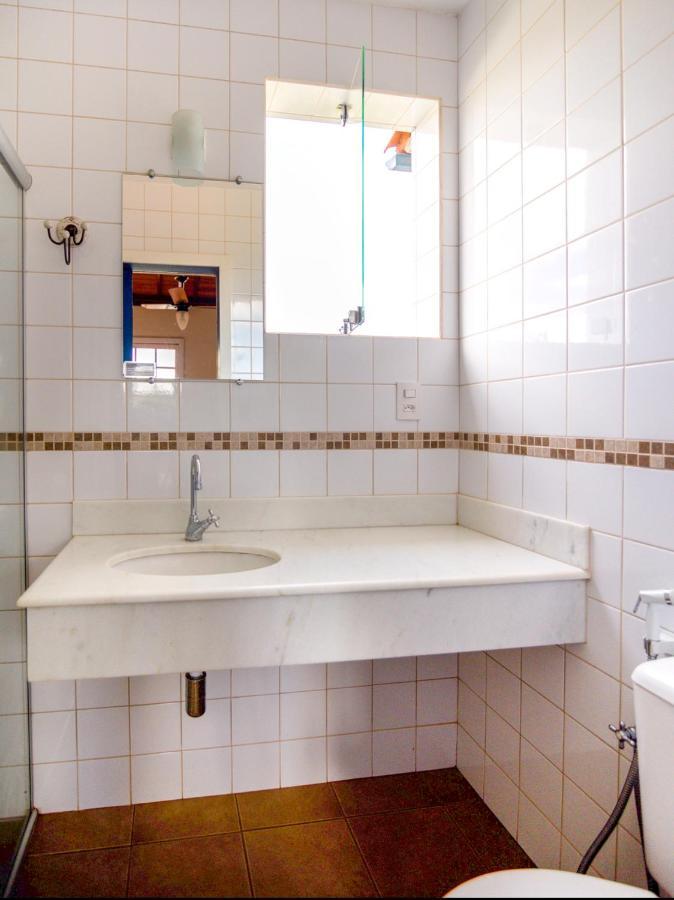 Estrada Aguas, Hotel